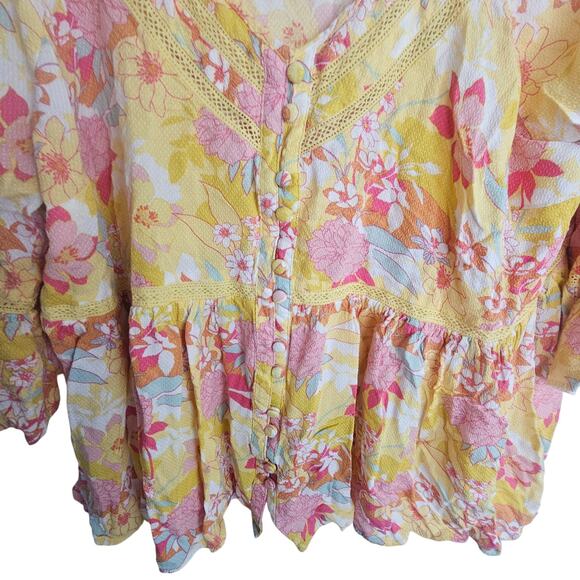 Torrid Top Floral Blouse Women 1X Yellow Bell Sleeve Blouse Embroidered Blouse - Picture 2 of 9